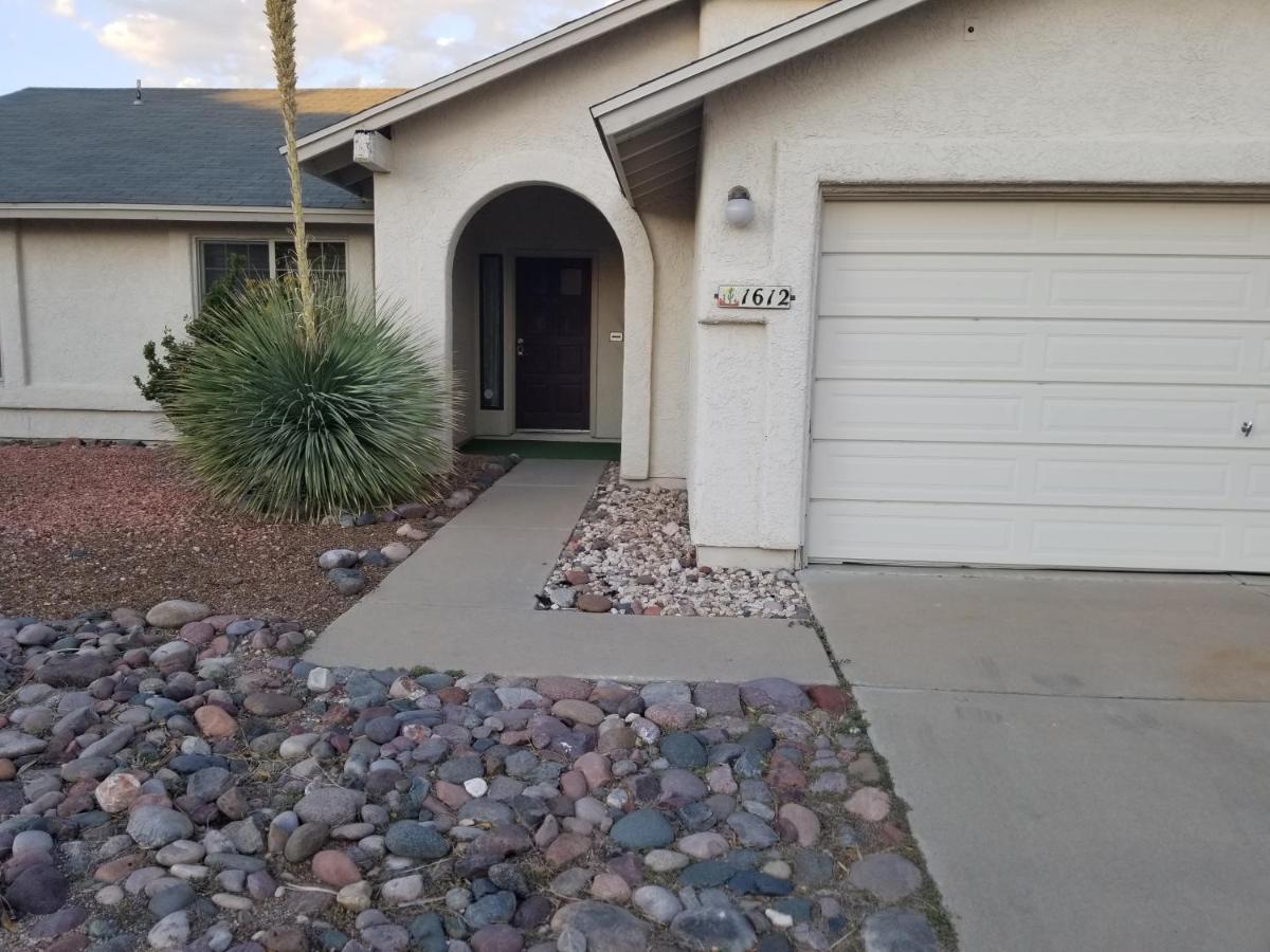 Quiet Neighborhood Off La Canada Тусон Экстерьер фото